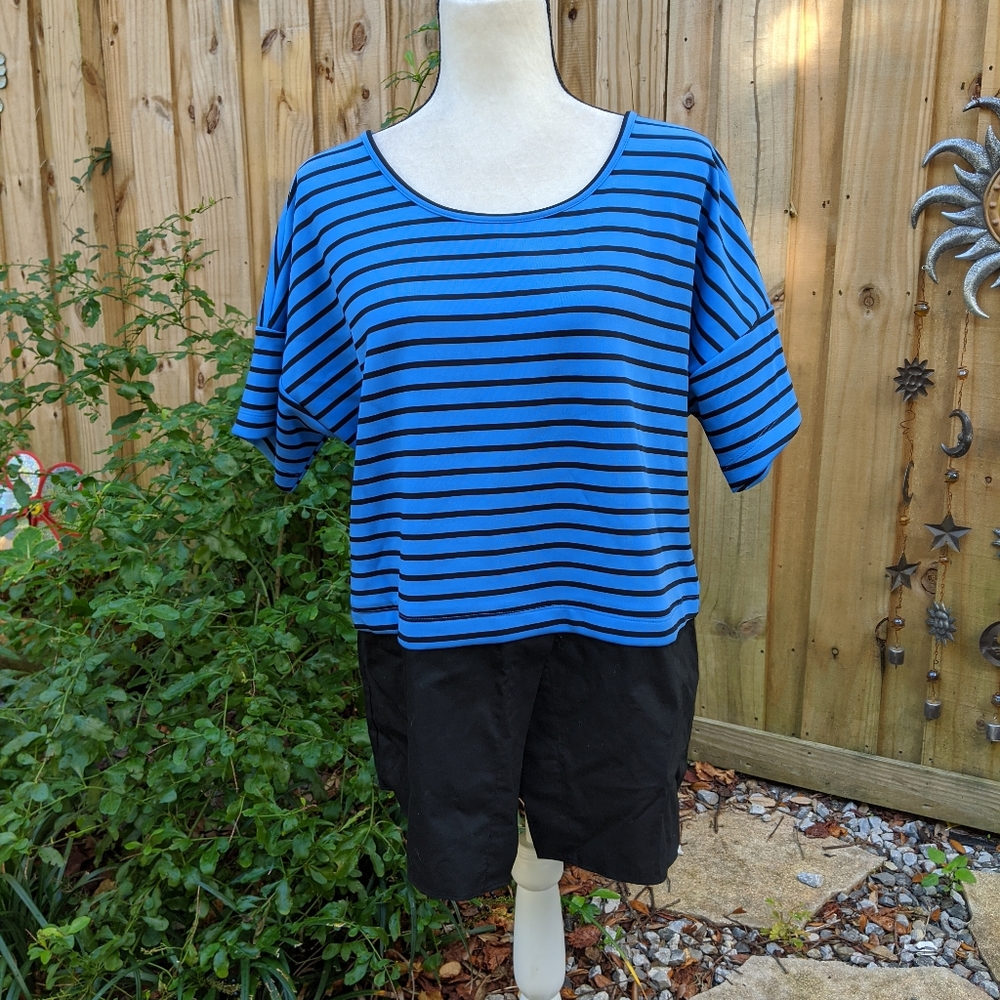 NWOT Striped Blue and black tunic - Picture 4 of 6